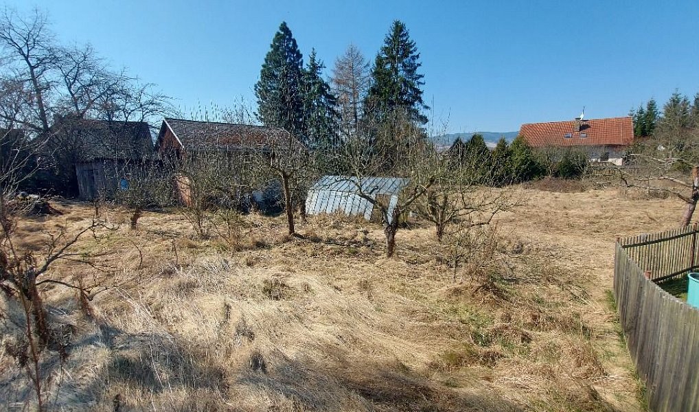 Prodej stavebního pozemku 1 116 m², Trhanov – náhled fotky 2