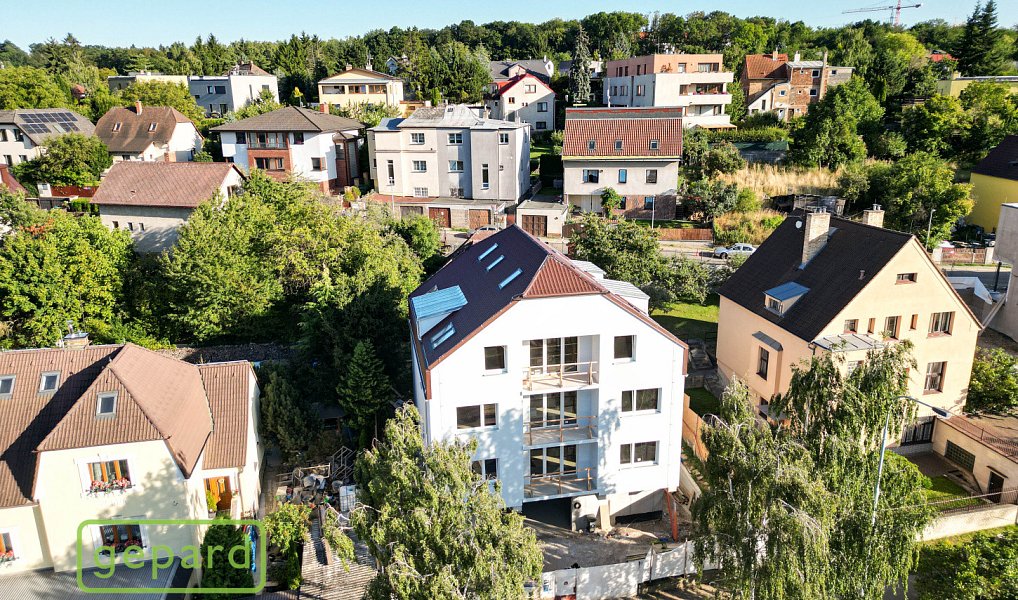 Prodej bytu 6+kk 159 m², Praha – náhled fotky 33
