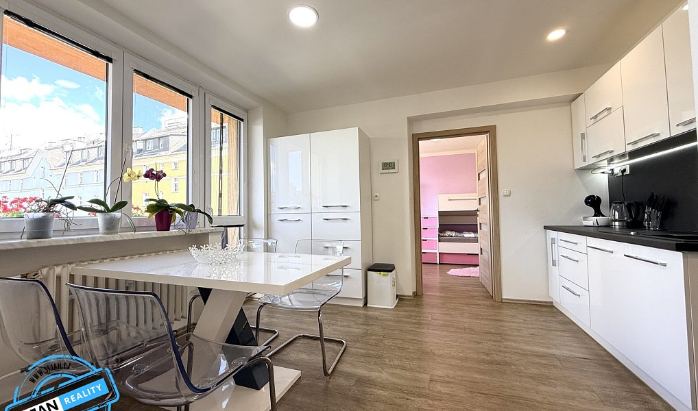 Prodej bytu 3+1 77 m², Krnov – náhled fotky 16