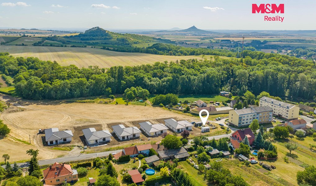 Prodej stavebního pozemku 1 157 m², Třebívlice – náhled fotky 3