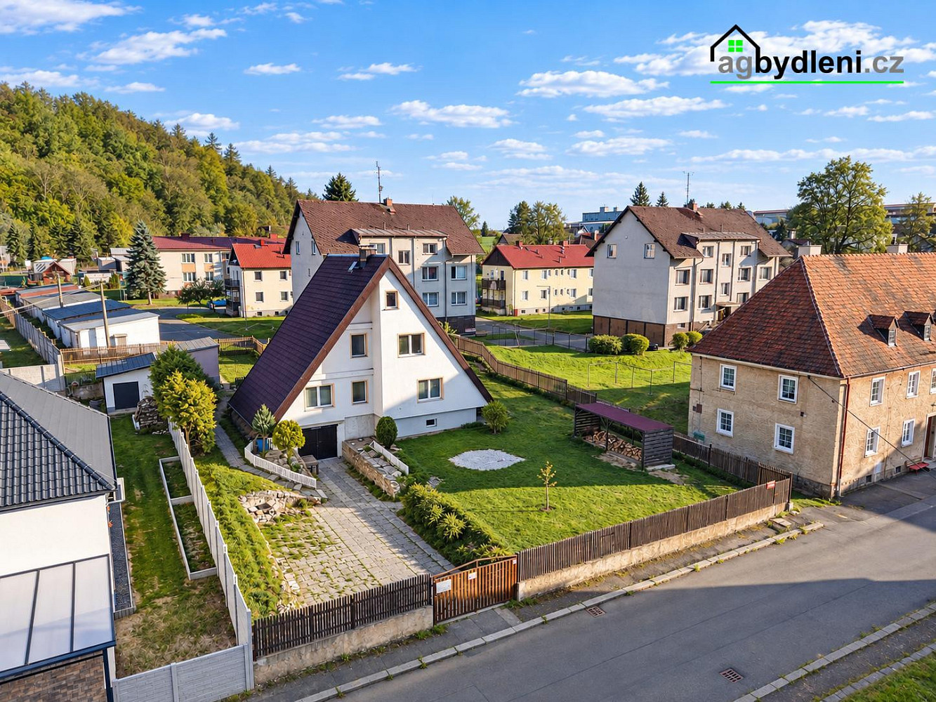 Prodej domu 282 m² s pozemkem 1 117 m² – fotografie 3