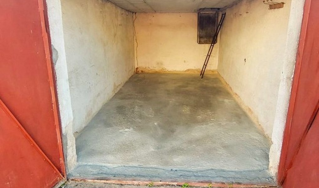 Prodej zděné garáže na vlastním pozemku Centrum Chebu Uzavřený areál, Cheb – náhled fotky 7