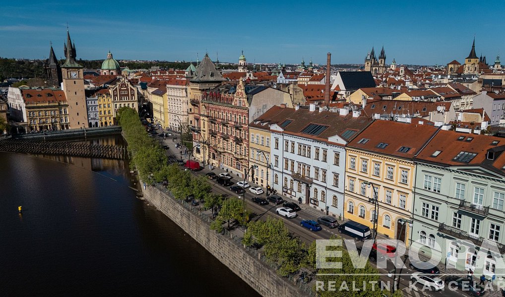 Prodej bytu 2+kk 77 m², Praha – náhled fotky 4