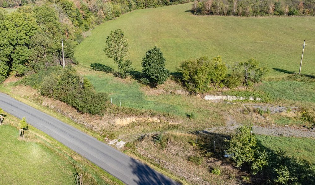 Prodej stavebního pozemku 1 179 m², Mokrosuky – náhled fotky 6