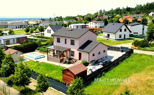 Prodej domu 174 m² s pozemkem 990 m²