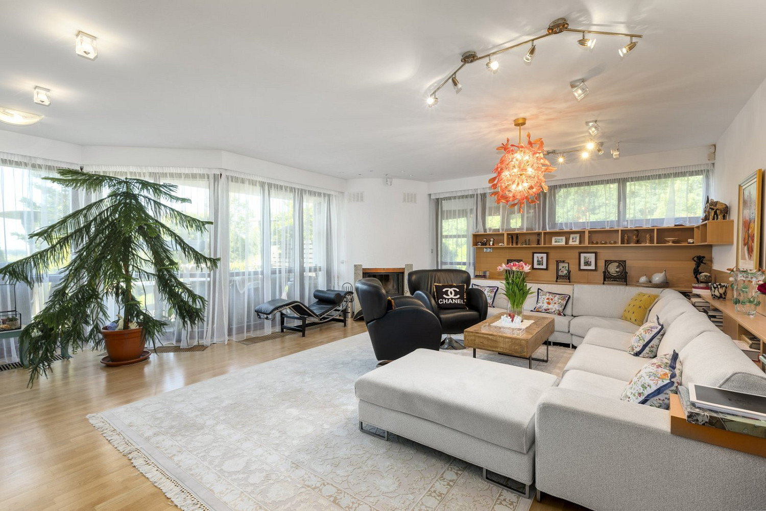 Prodej domu 718 m² s pozemkem 1 306 m² – fotografie 3