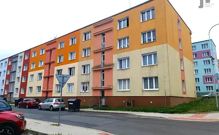 Prodej bytu 4+1 83 m², Pod Makovým vrchem, Holýšov, okres Plzeň-jih