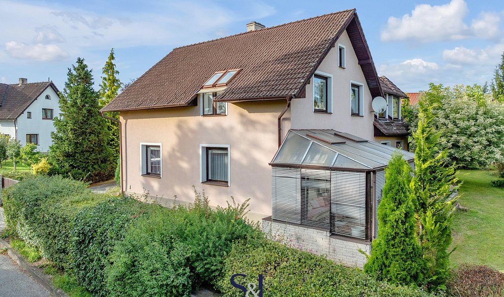 Prodej domu 240 m² s pozemkem 1 732 m², Nový Bor – náhled fotky 2