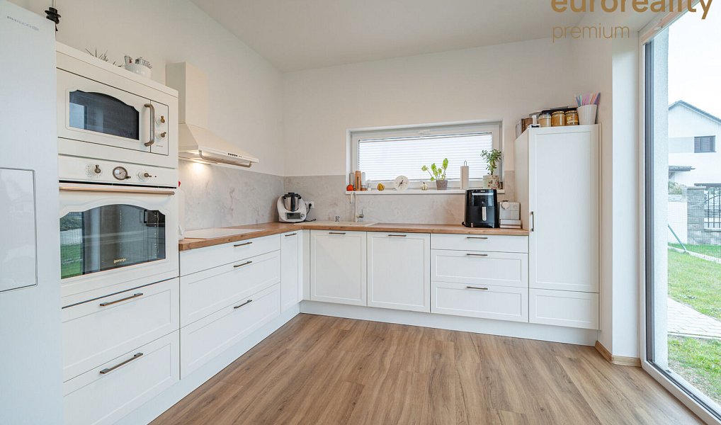 Pronájem domu 100 m² s pozemkem 61 m², Chodová Planá – náhled fotky 8