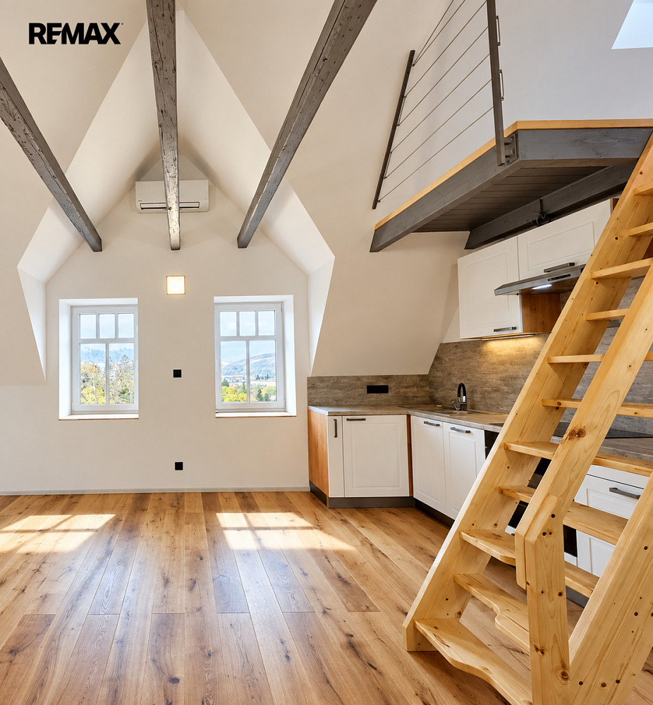 Pronájem bytu 2+kk 80 m² – fotografie 2