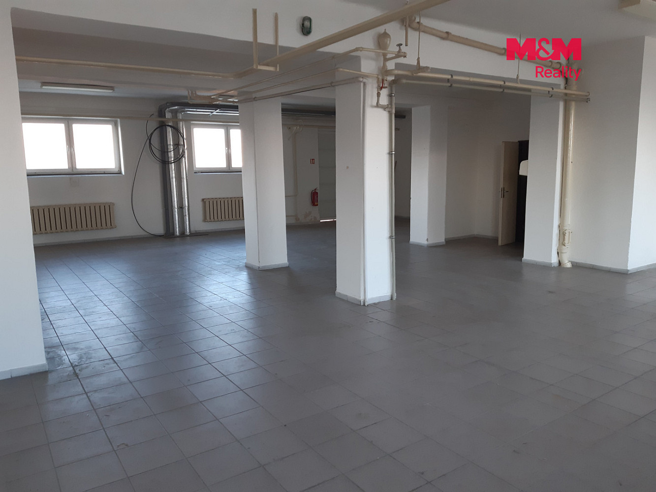 Pronájem výrobních prostor 134 m² – fotografie 2