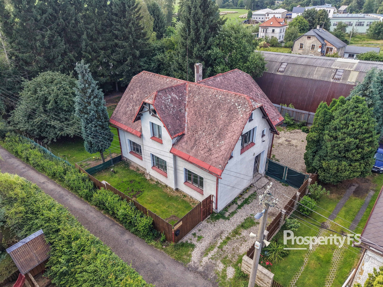 Prodej domu 199 m² s pozemkem 1 065 m²