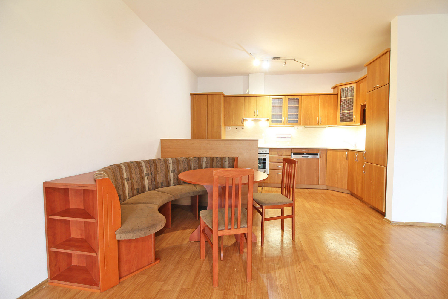 Pronájem bytu 3+kk 84 m²