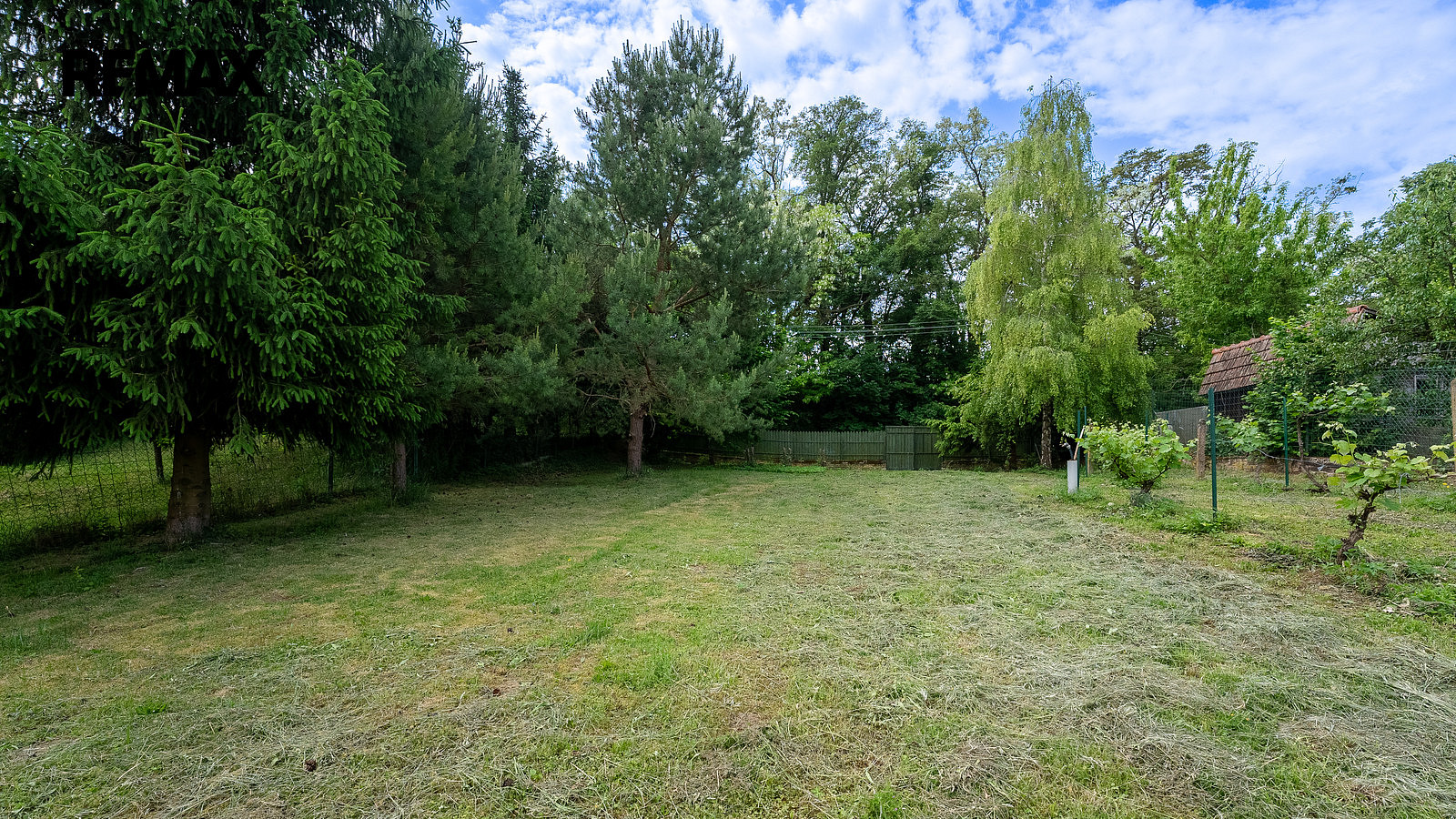 Prodej stavebního pozemku 908 m² – pohled 5