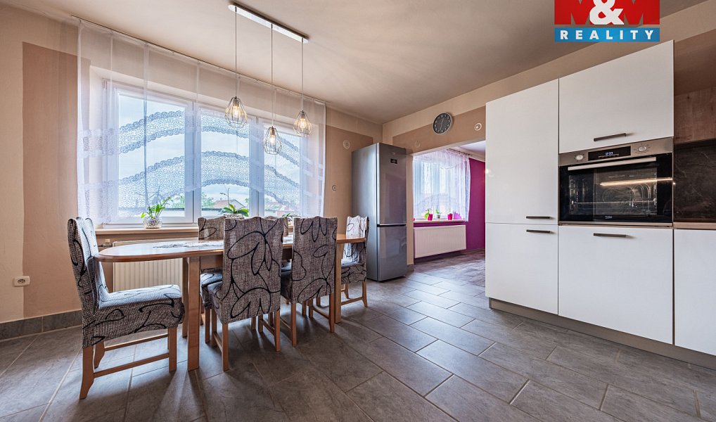 Prodej bytu 5+1 139 m², Chlumec nad Cidlinou – náhled fotky 22