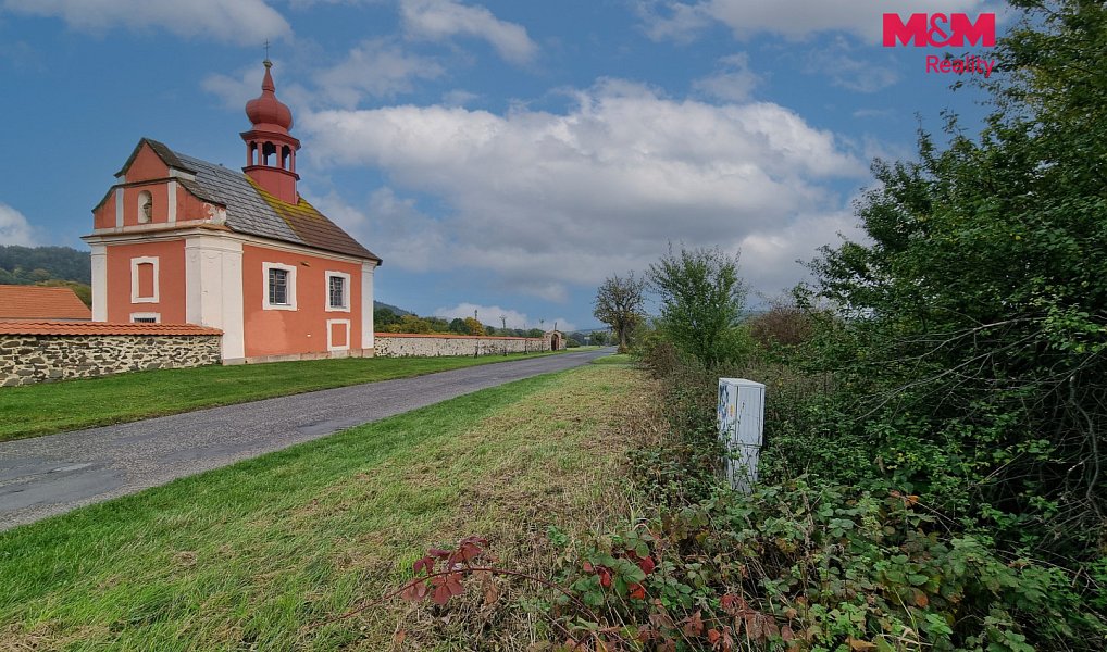Prodej stavebního pozemku 1 556 m², Valeč – náhled fotky 10