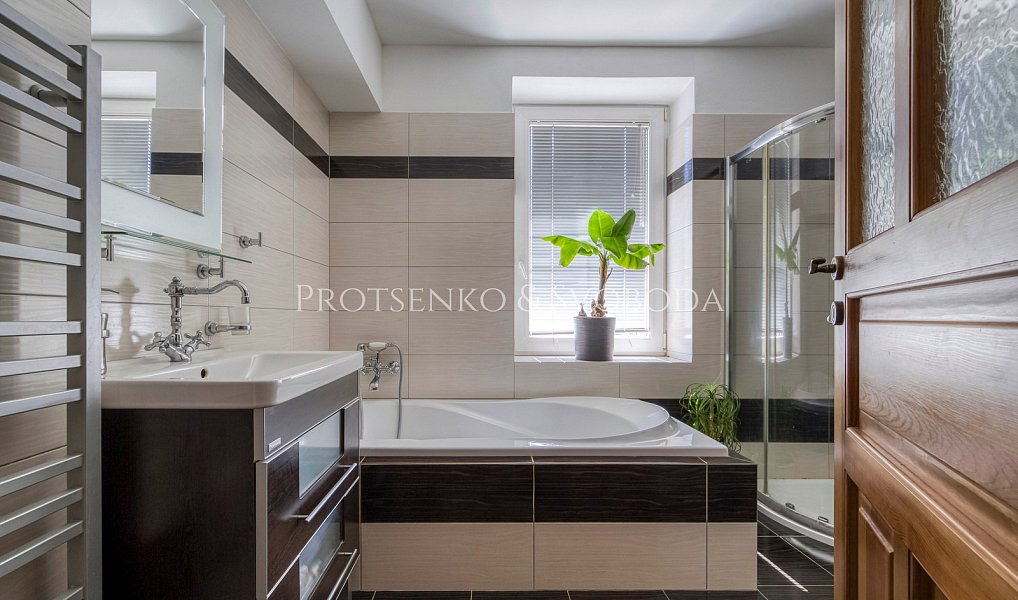 Prodej domu 257 m² s pozemkem 4 348 m², Ledečko – náhled fotky 13