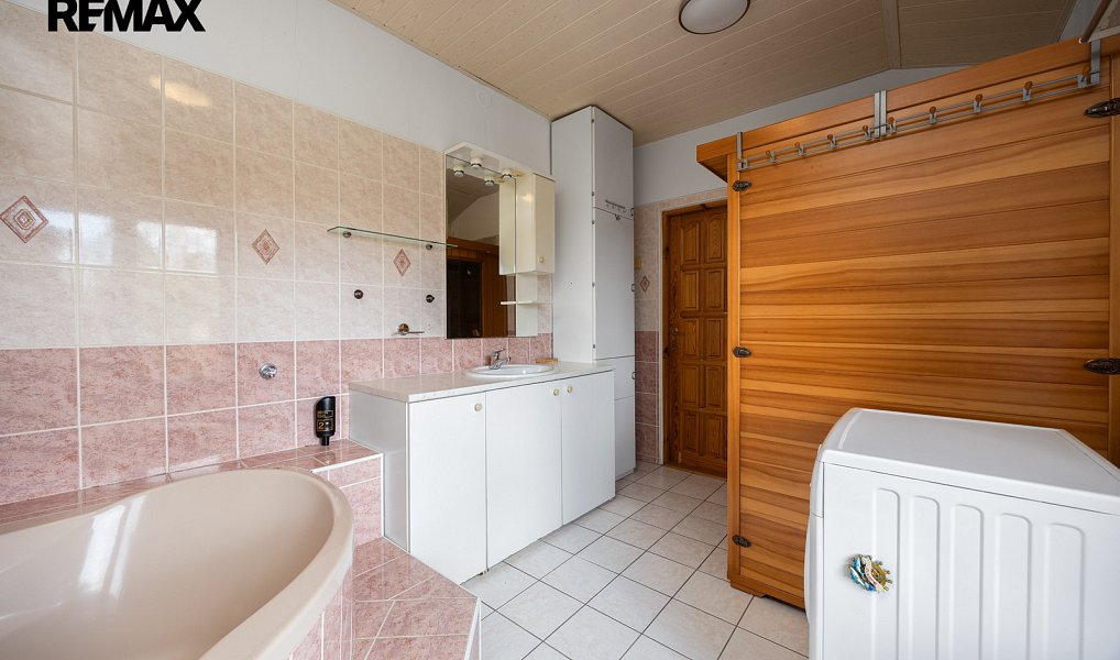Prodej domu 240 m² s pozemkem 438 m², Nučice – náhled fotky 18