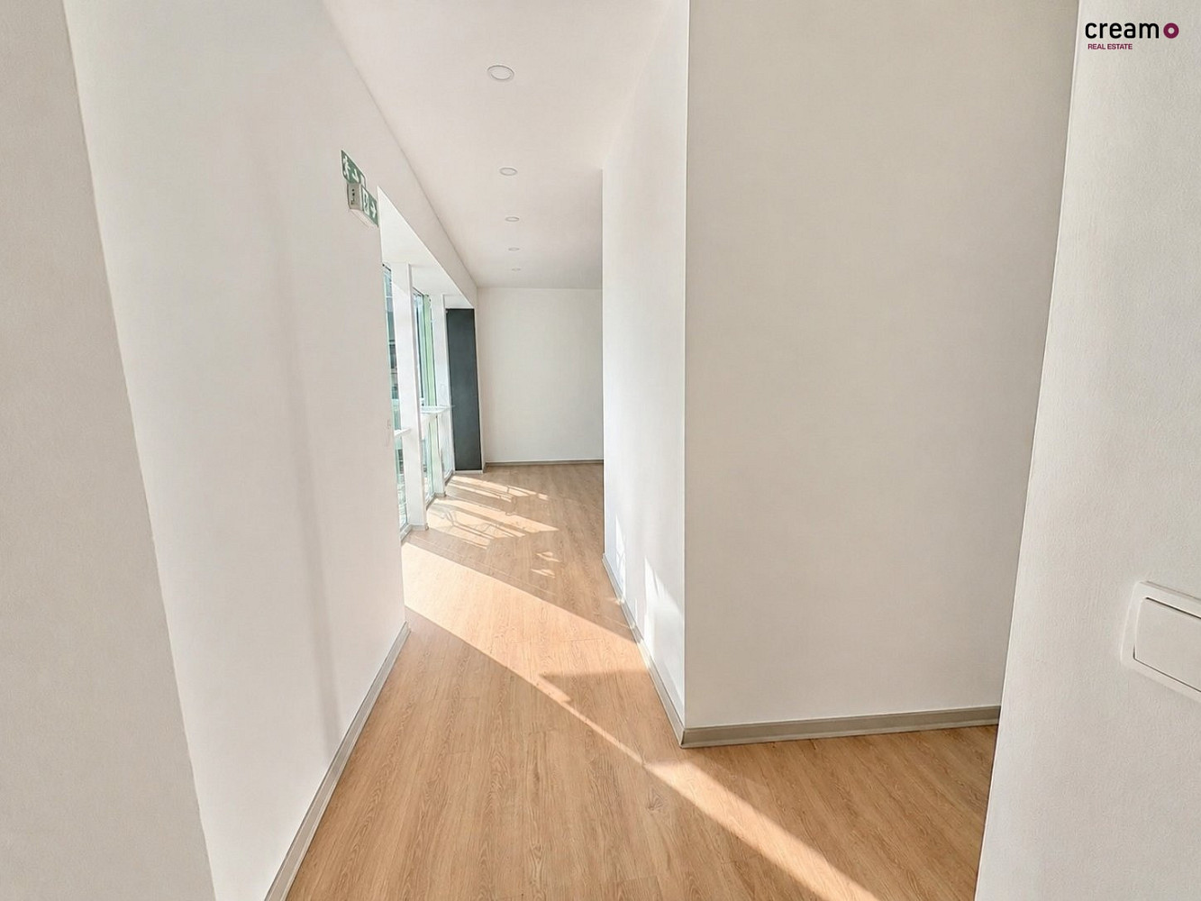 Pronájem obchodních prostor 30 m² – fotografie 3