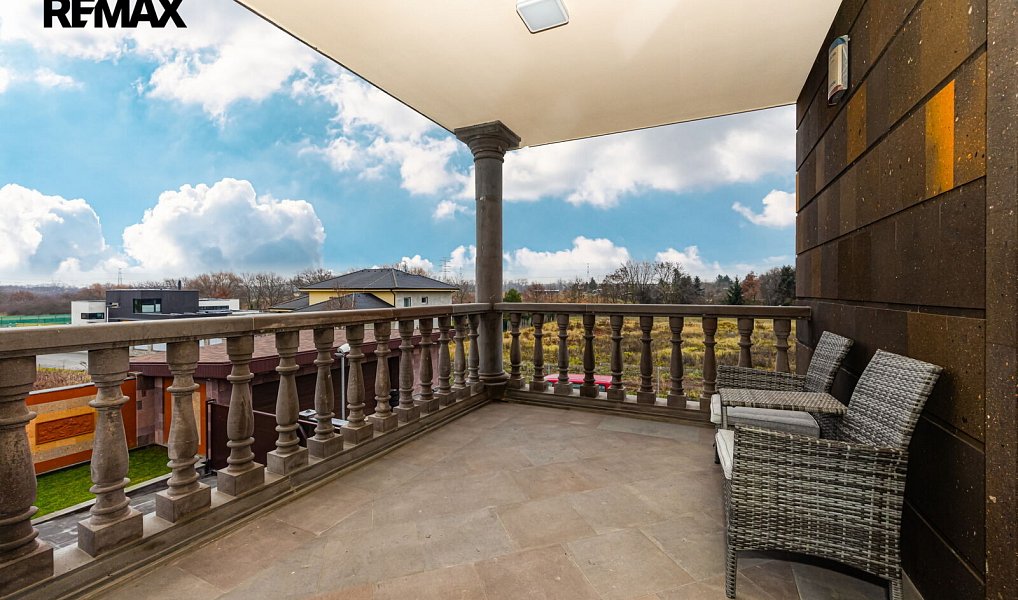 Pronájem domu 450 m² s pozemkem 701 m², Praha – náhled fotky 18