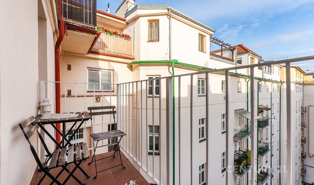 Prodej bytu 1+kk 31 m², Praha – náhled fotky 8