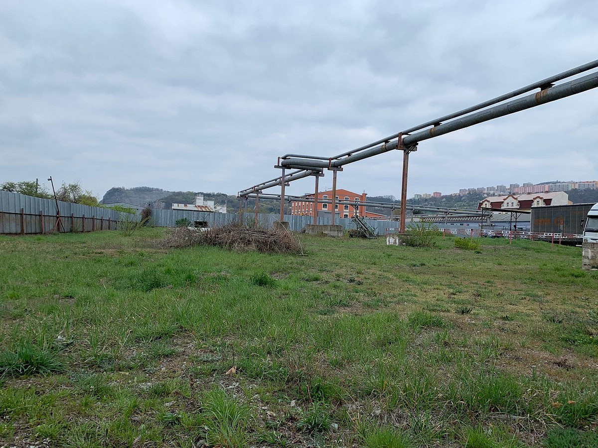 Prodej komerčního pozemku 8 000 m² – fotografie 3
