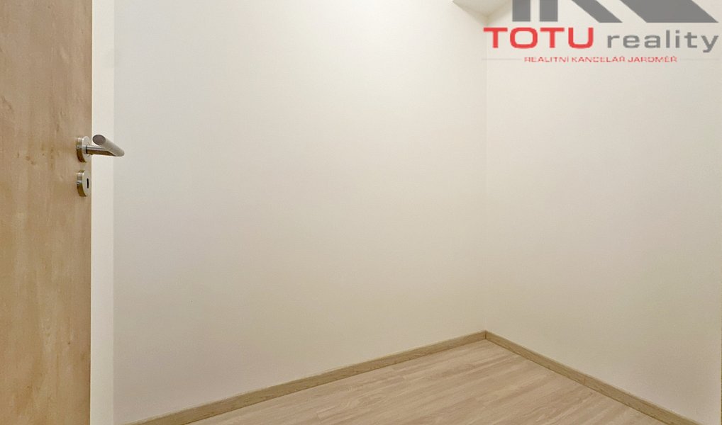Pronájem bytu 3+kk 82 m², Jaroměř – náhled fotky 13