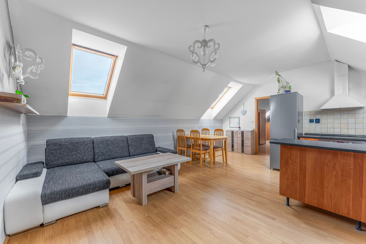 Prodej domu 262 m² s pozemkem 306 m² – fotografie 4