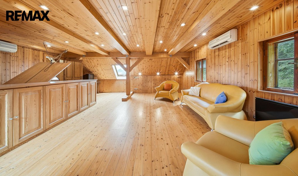 Prodej domu 556 m² s pozemkem 3 366 m², Cvikov – náhled fotky 22
