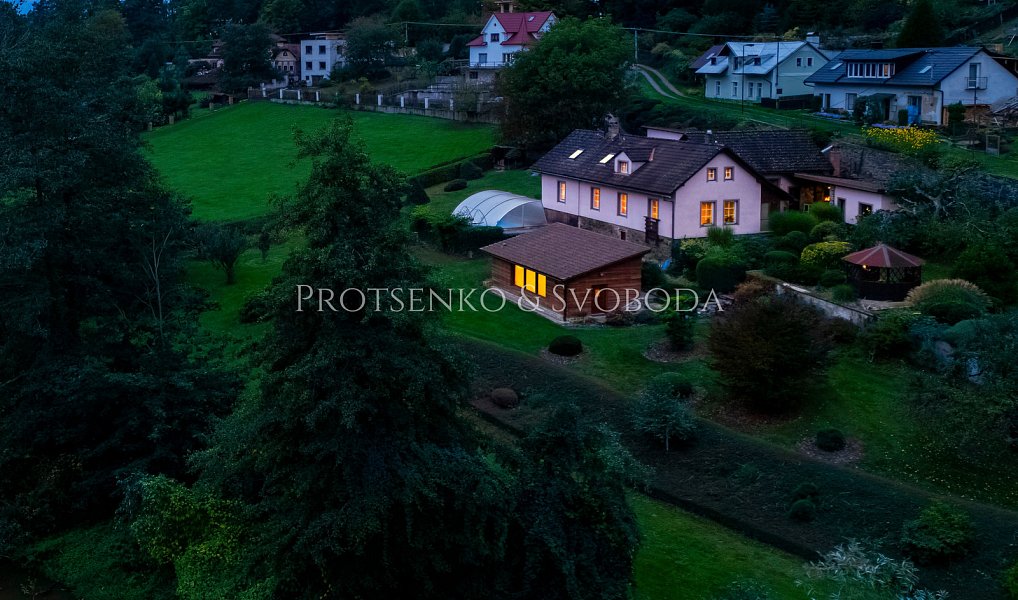 Prodej domu 257 m² s pozemkem 4 348 m², Ledečko – náhled fotky 3