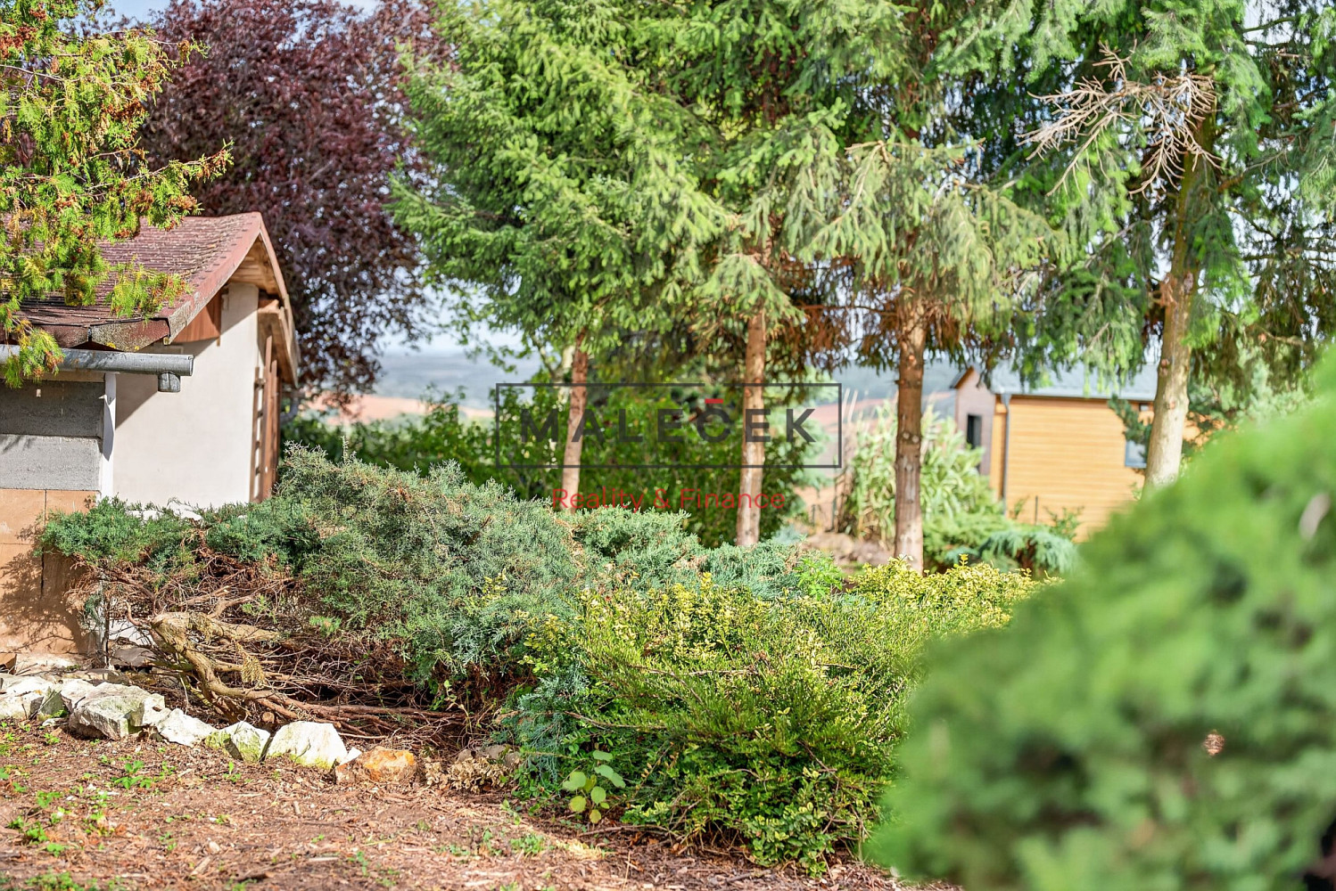 Prodej stavebního pozemku 833 m² – fotografie 5