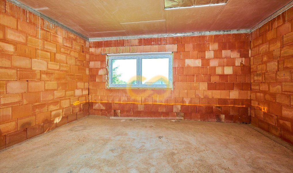 Prodej domu 180 m² s pozemkem 3 700 m², Chvalovice – náhled fotky 14