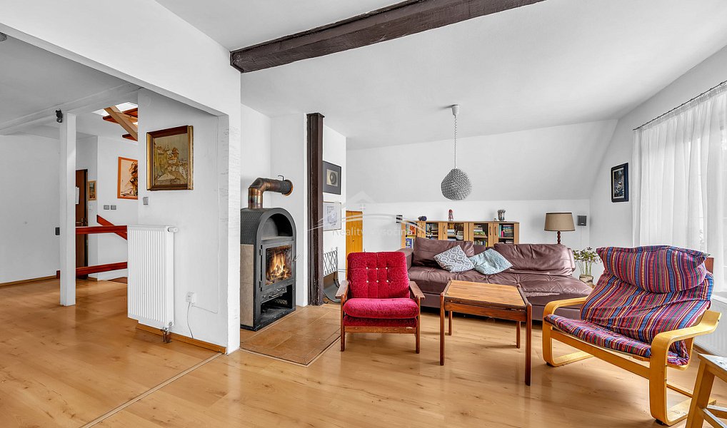 Prodej domu 330 m² s pozemkem 719 m², Praha – náhled fotky 5