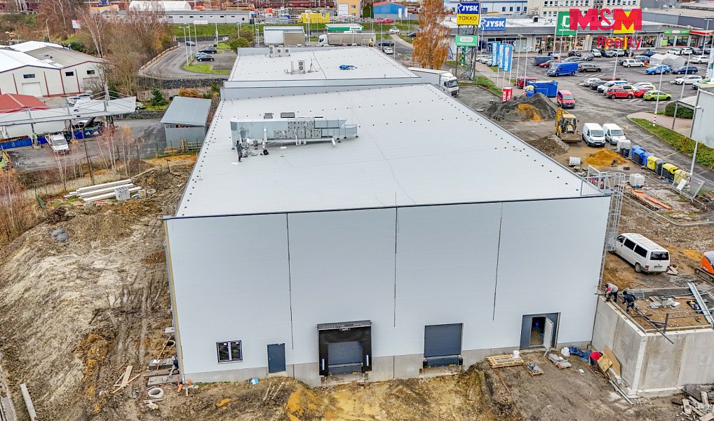 Pronájem výrobních prostor 2 200 m², Cheb – náhled fotky 5