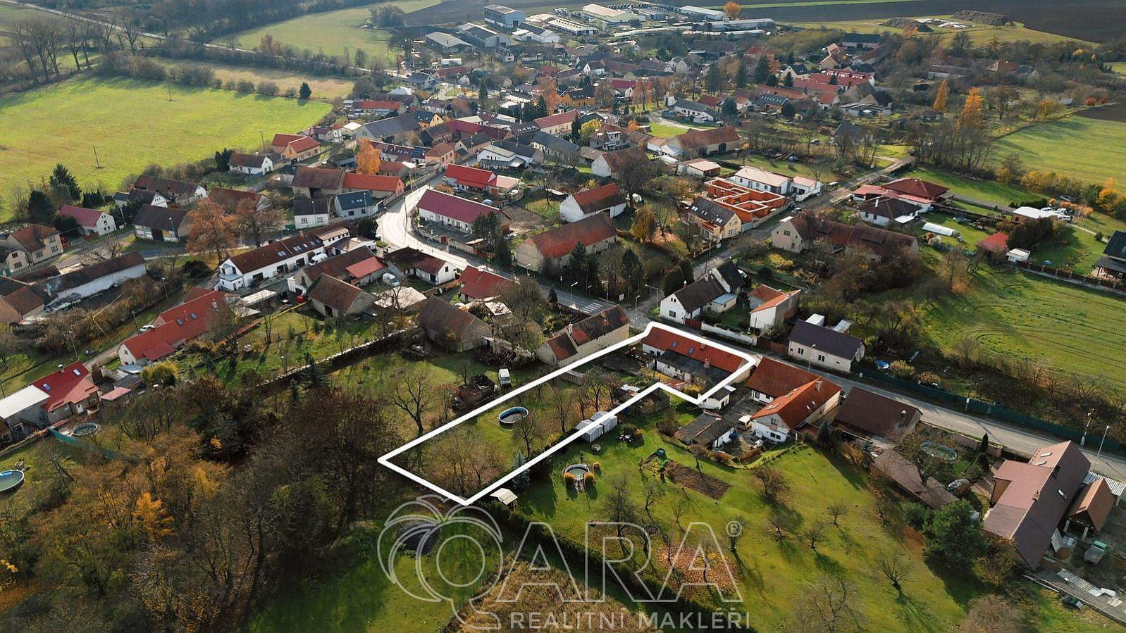 Prodej domu 300 m² s pozemkem 1 482 m² – fotografie 2