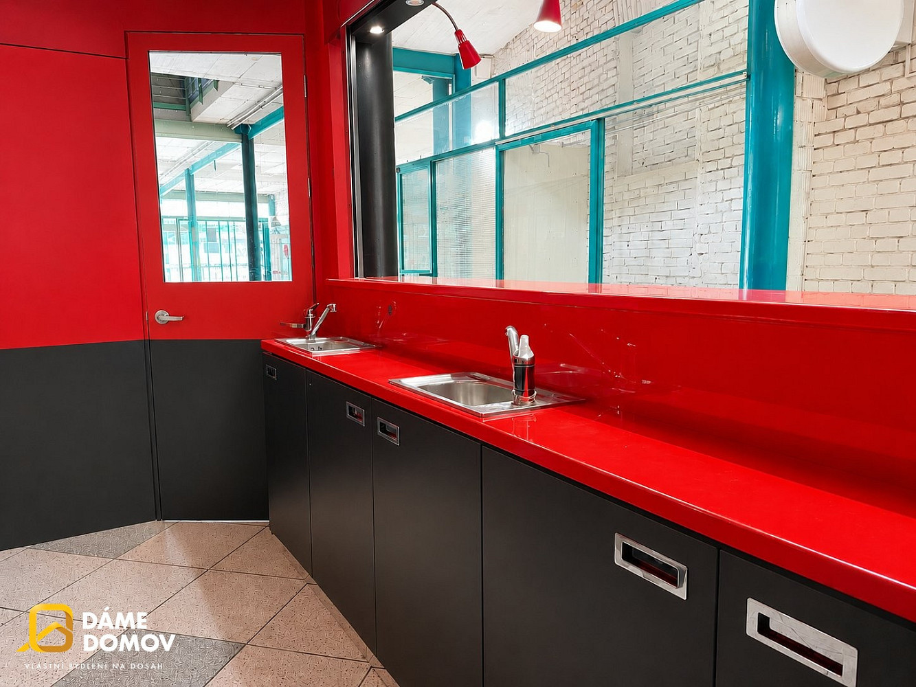 Pronájem obchodních prostor 20 m² – fotografie 4