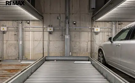 Prodej parkovacího stání v automatickém zakladači uzavřený dvůr, Praha 3 Žižkov, Vlkova, Praha 3 - Žižkov