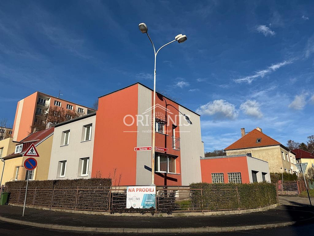 Prodej domu 156 m² s pozemkem 689 m² — photo 2