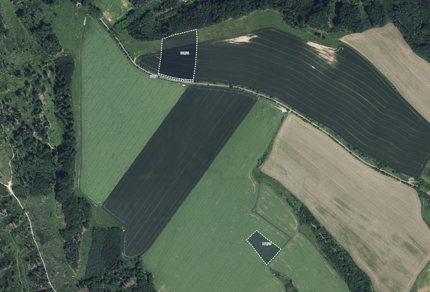 Prodej pole 16 086 m²