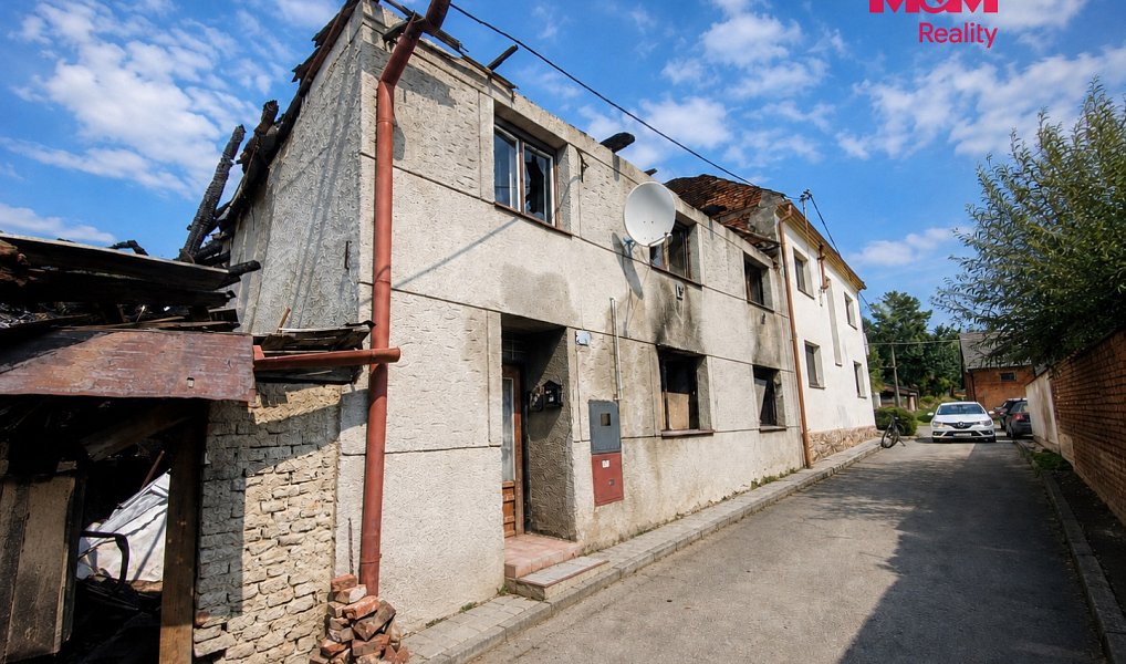Prodej domu 160 m² s pozemkem 188 m², Hruška – náhled fotky 2