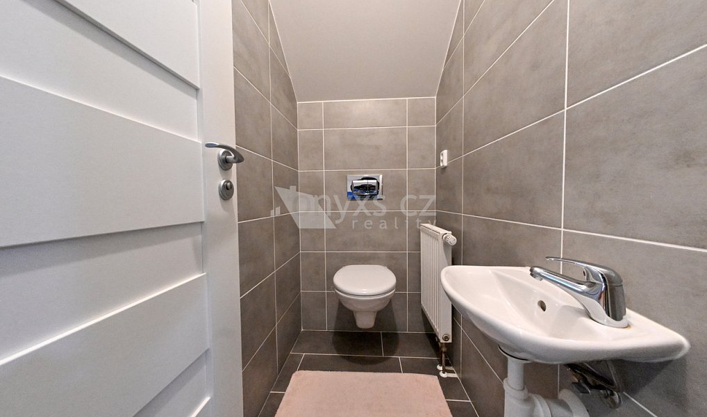 Prodej domu 183 m² s pozemkem 2 301 m², Komorní Lhotka – náhled fotky 39