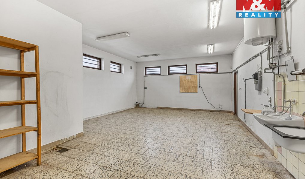 Prodej domu 345 m² s pozemkem 557 m², Kryry – náhled fotky 12