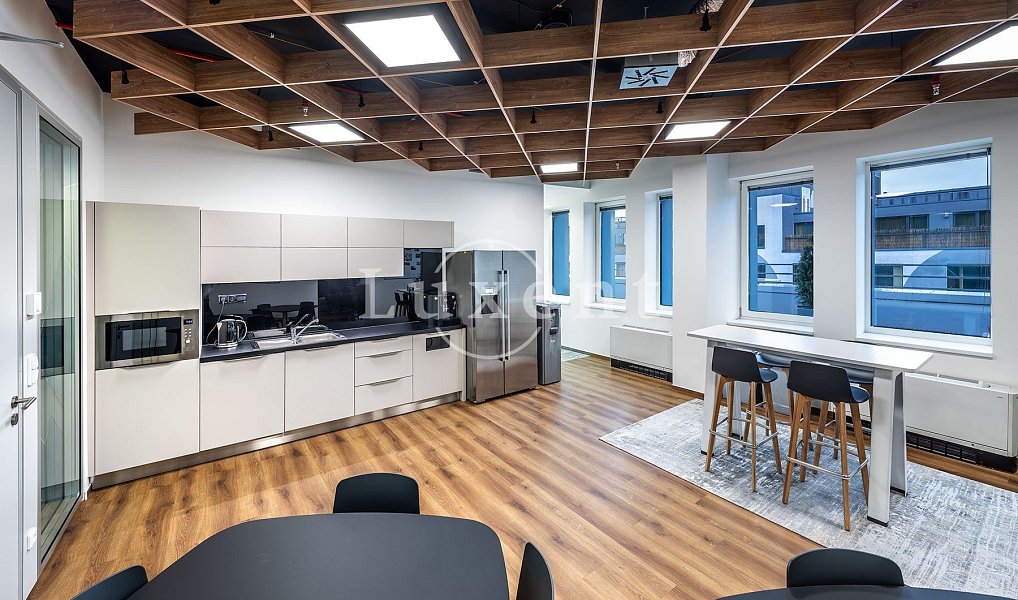 Pronájem kanceláře 430 m², Praha – náhled fotky 5