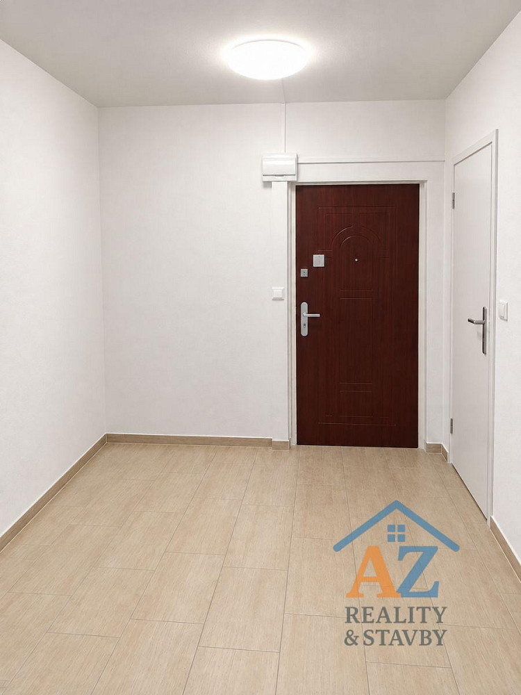 Pronájem bytu 2+1 61 m² – fotografie 2