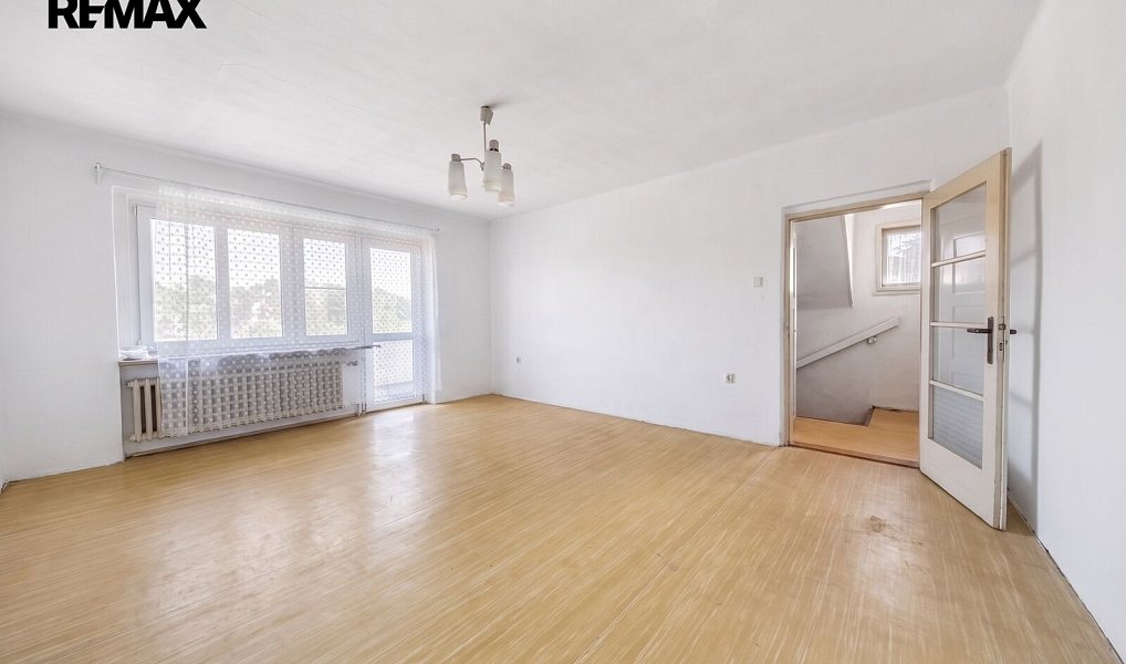 Prodej domu 260 m² s pozemkem 839 m², Vědomice – náhled fotky 12
