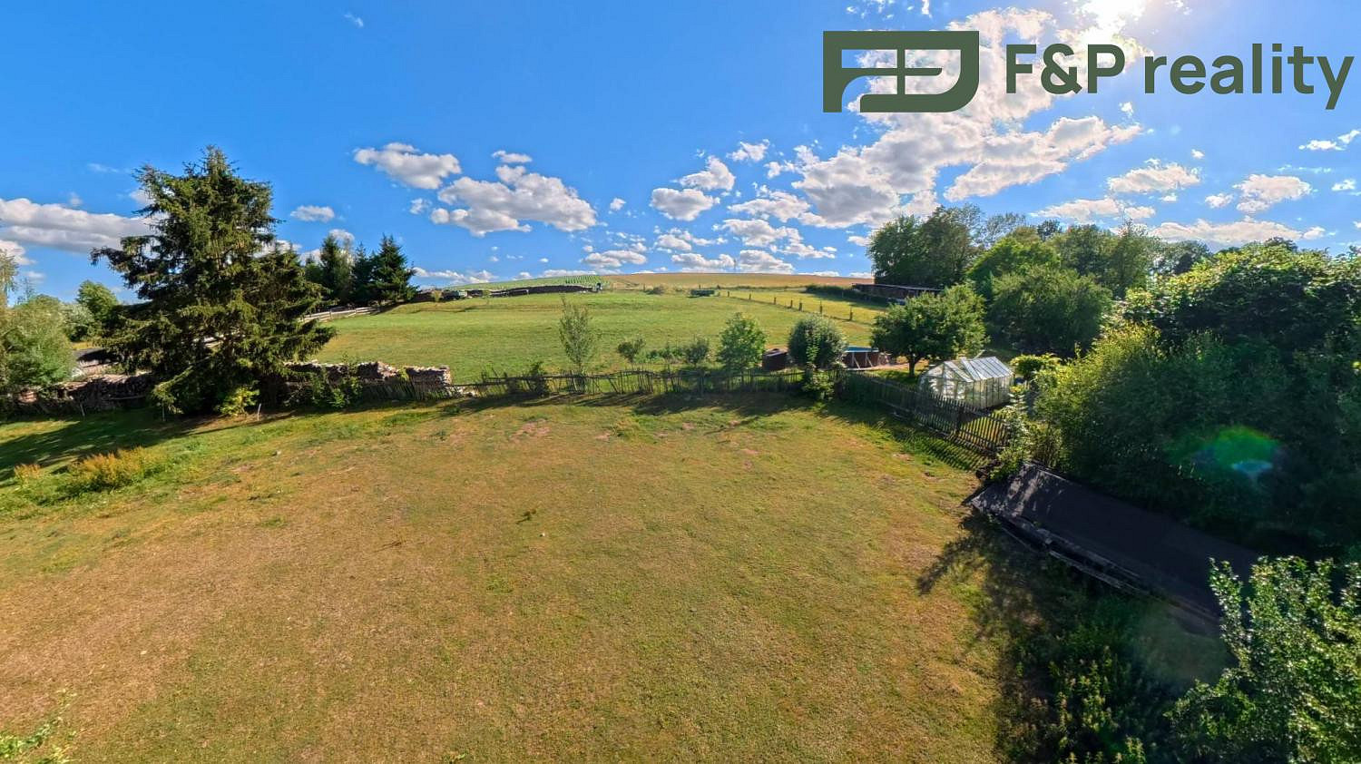 Prodej stavebního pozemku 570 m² – fotografie 3