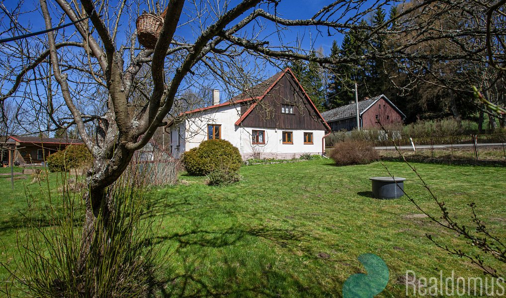 Prodej domu 150 m² s pozemkem 1 993 m², Jívka – náhled fotky 3