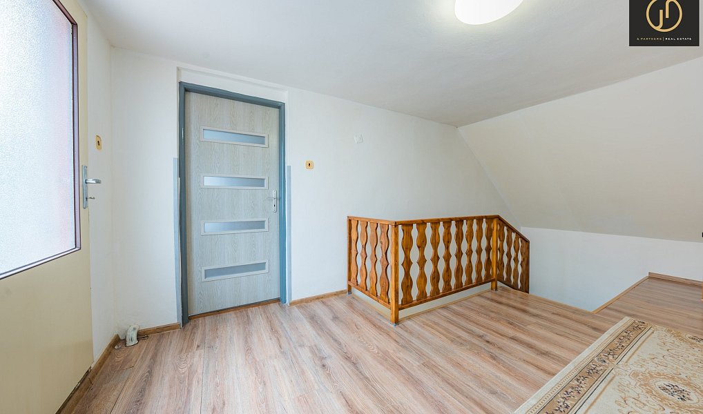 Prodej domu 640 m² s pozemkem 2 342 m², Chožov – náhled fotky 17