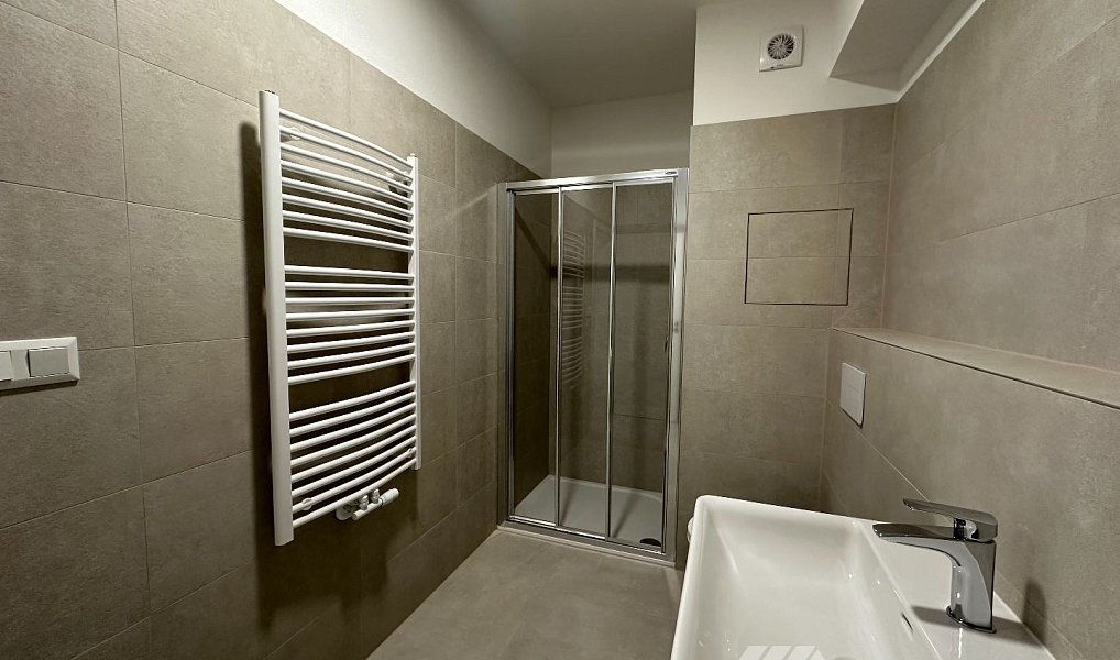 Pronájem bytu 1+kk 26 m², Otrokovice – náhled fotky 8
