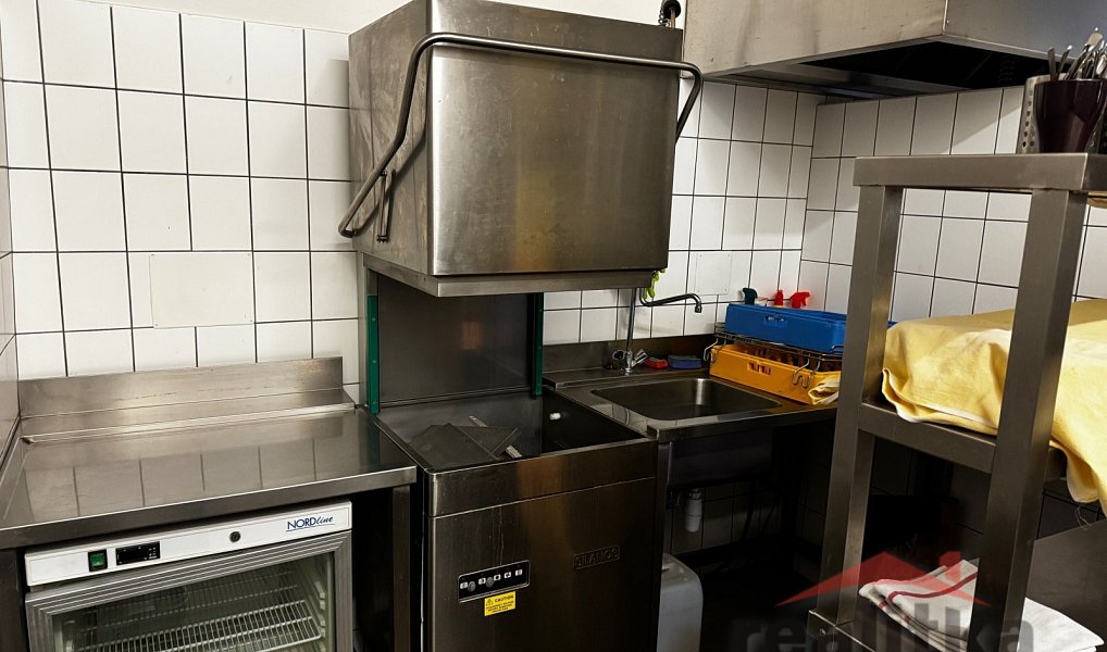 Prodej restaurace 1 221 m², Stěbořice – náhled fotky 13